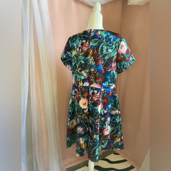 NWT Alexia Admor LUCIANA DRESS V-Neck Multi Floral Short Sleeve Flare Mini :BB71 - Picture 8 of 12